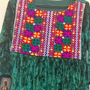 Velvet dress in green color and stylish ice design in free size